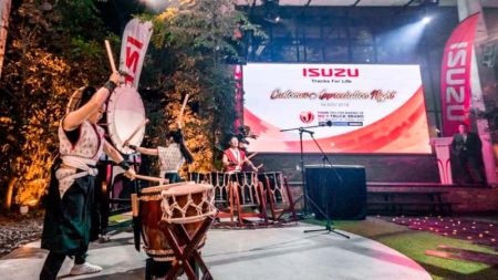 images/newsimages/2018/Isuzu Malaysia Holds Customer Appreciation Night For Klang Valley Region.jpg#joomlaImage://local-images/newsimages/2018/Isuzu Malaysia Holds Customer Appreciation Night For Klang Valley Region.jpg?width=800&height=450